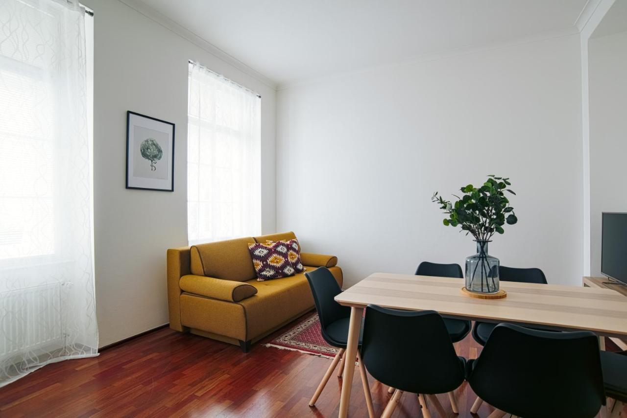 Apartment Gesse Kollarova Prague Exterior photo